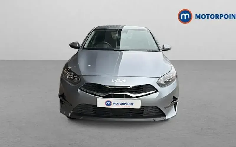 Used Kia Ceed 160 HP (117 kW) 2023 Silver Hatchback