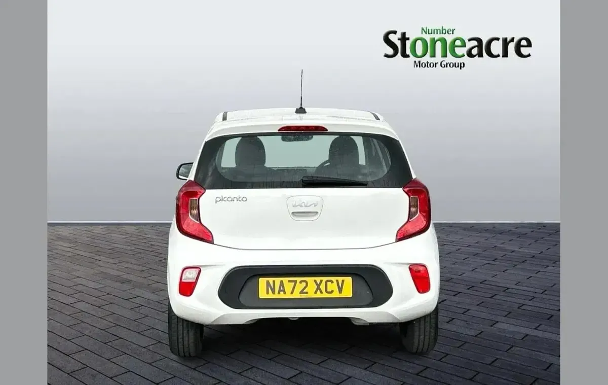 Usado Kia Picanto 66 CV (48 kW) 2023 Blanco Utilitario