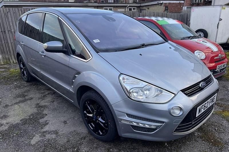 Used Ford S-MAX Titanium 115 HP (84 kW) 2012 Grey MPV