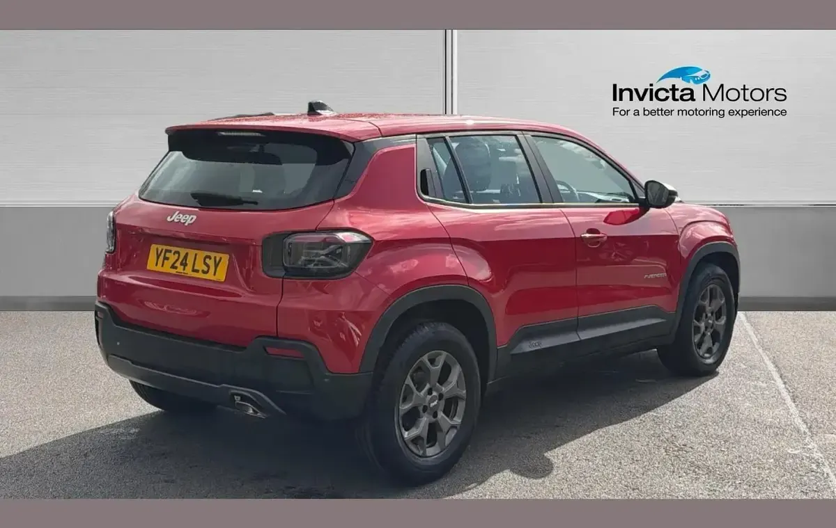 Używany Jeep Avenger Longitude 100 KM (73 kW) 2024 Czerwony SUV