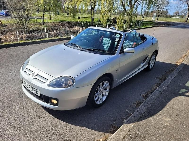 Used MG F 135 HP (99 kW) 2005 Silver Cabriolet