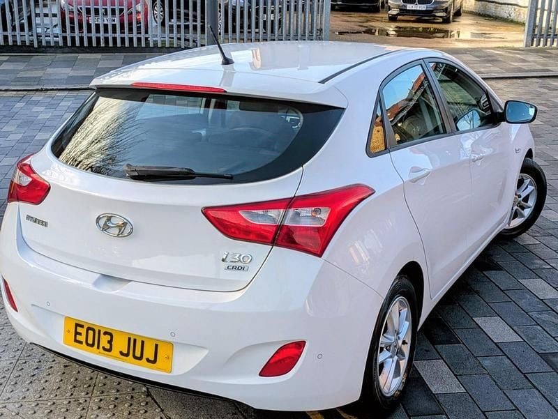 Used Hyundai i30 Active 2013 White Hatchback