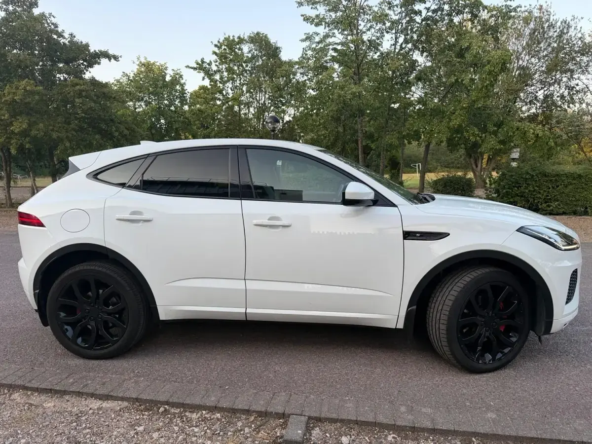Used Jaguar E-Pace R-Dynamic 2018 White SUV