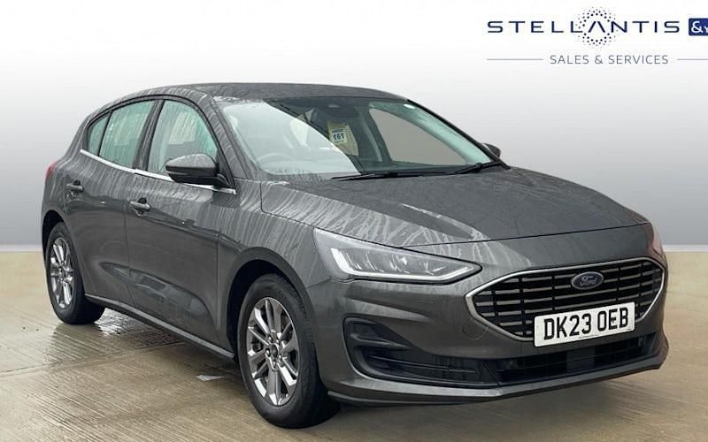 Used Ford Focus Titanium 155 HP (114 kW) 2023 Blue Hatchback
