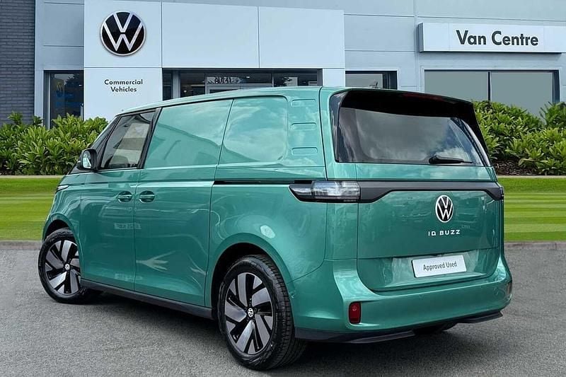 New VW ID. Buzz 210 kW (286 HP) 2025 Green MPV