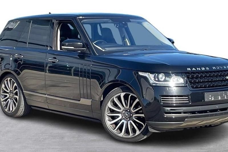 Black Used 2016 Land Rover Range Rover Vogue SE SUV | £19,695 (Good price) - Image 1/1