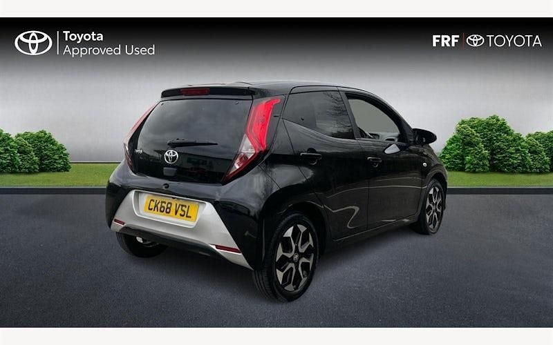 Used Toyota Aygo X-plore 69 HP (50 kW) 2019 Hatchback