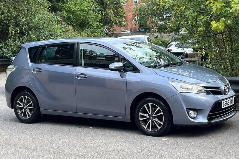 Blue Used 2014 Toyota Verso MPV | £6,995 (Fair price) - Image 1/1