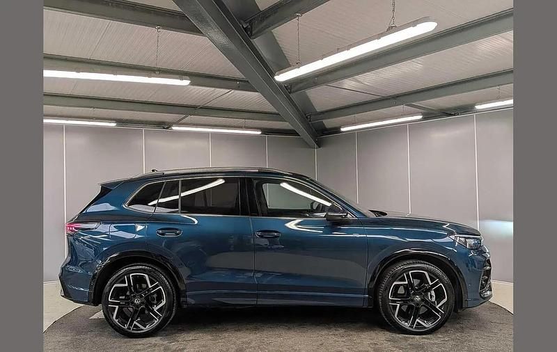 Używany VW Tiguan R-line 150 KM (110 kW) 2026 Niebieski SUV