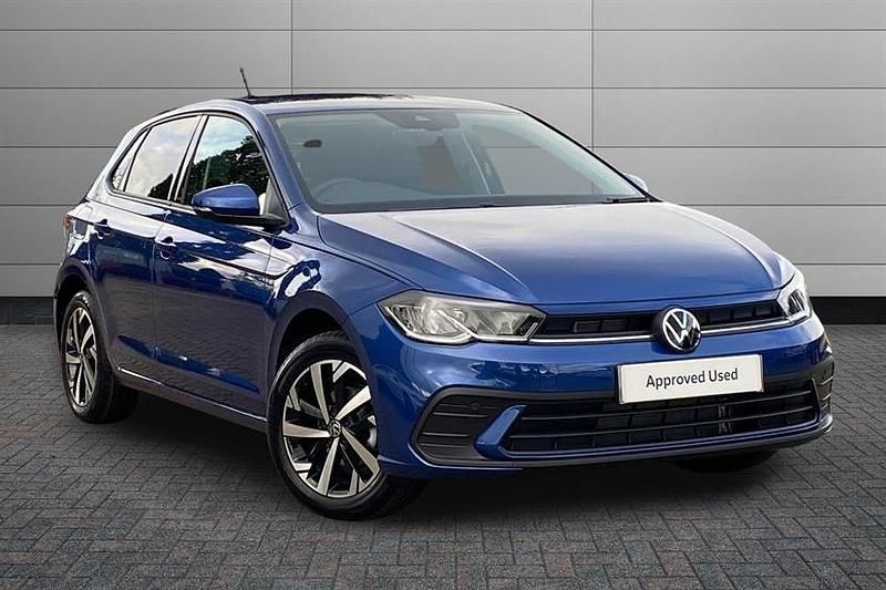 Begagnad VW Polo Match 95 HK (69 kW) 2025 Blå Halvkombi