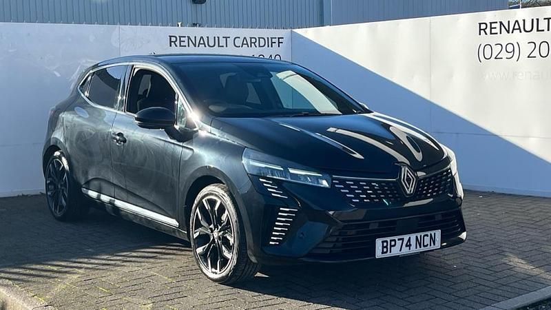 Metallic diamond black Used 2024 Renault Clio V Techno Hatchback | £16,184 (Good price) - Image 1/1