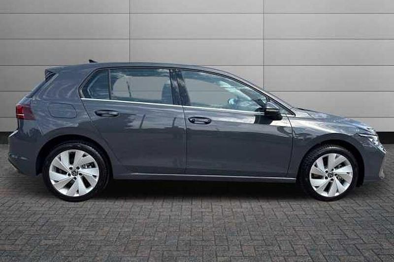 Used VW Golf VIII 200 HP (147 kW) 2025