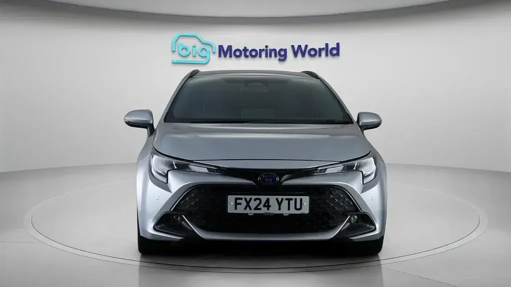 Used Toyota Corolla 140 HP (102 kW) 2024 Silver Estate