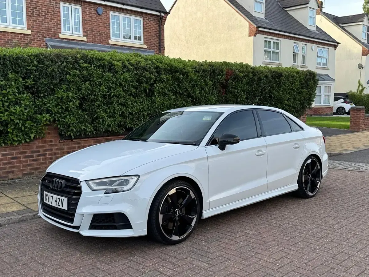 Begagnad Audi A3 2017 Vit Sedan
