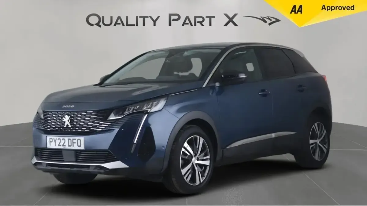 Used Peugeot 3008 Allure 131 HP (96 kW) 2022 Blue Hatchback