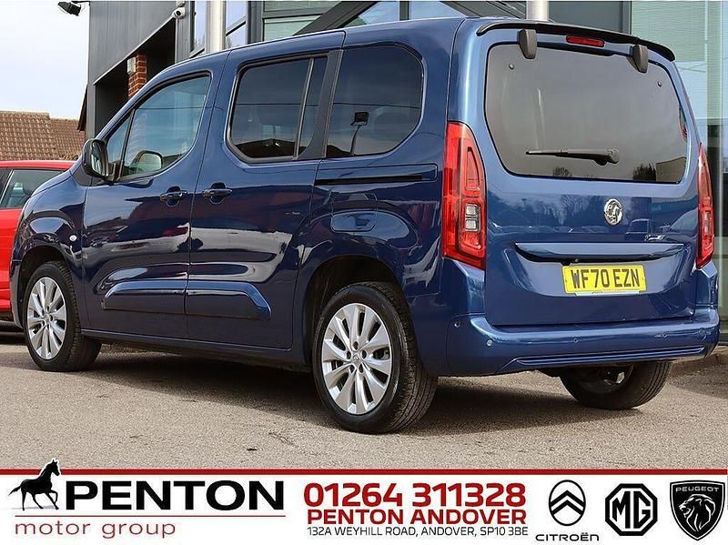 Used Vauxhall Combo Elite 130 HP (95 kW) 2020 Blue MPV