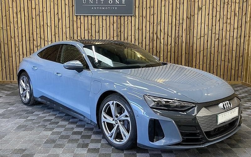 Used Audi e-tron GT quattro Design 389 kW (530 HP) 2024 Sedan