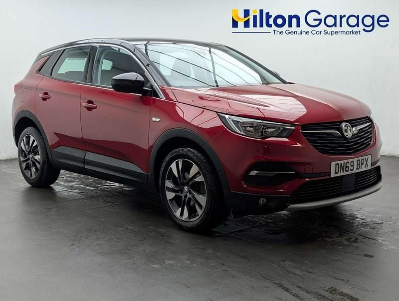 Used Vauxhall Grandland X Sport 130 HP (95 kW) 2019 Red SUV