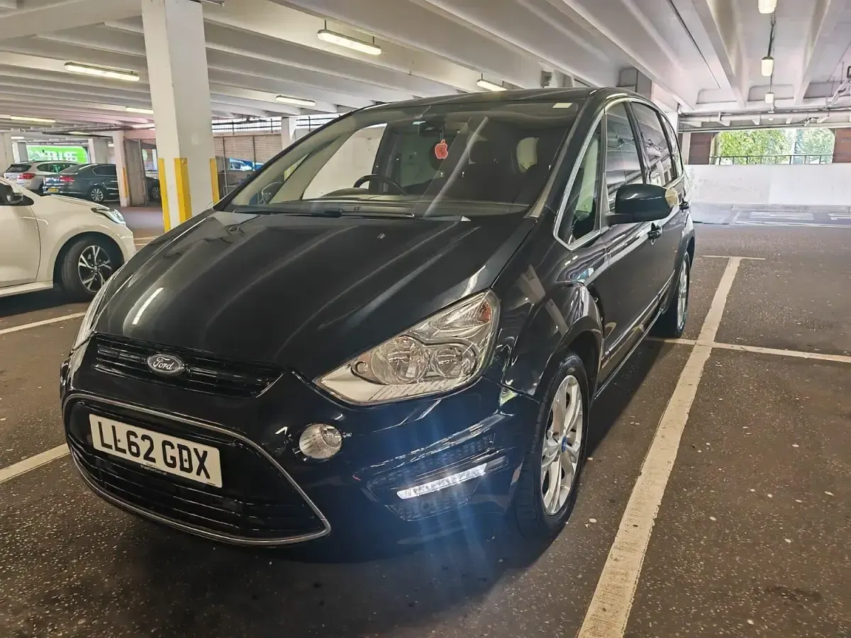 Used Ford S-MAX Titanium 157 HP (115 kW) 2012 Black MPV