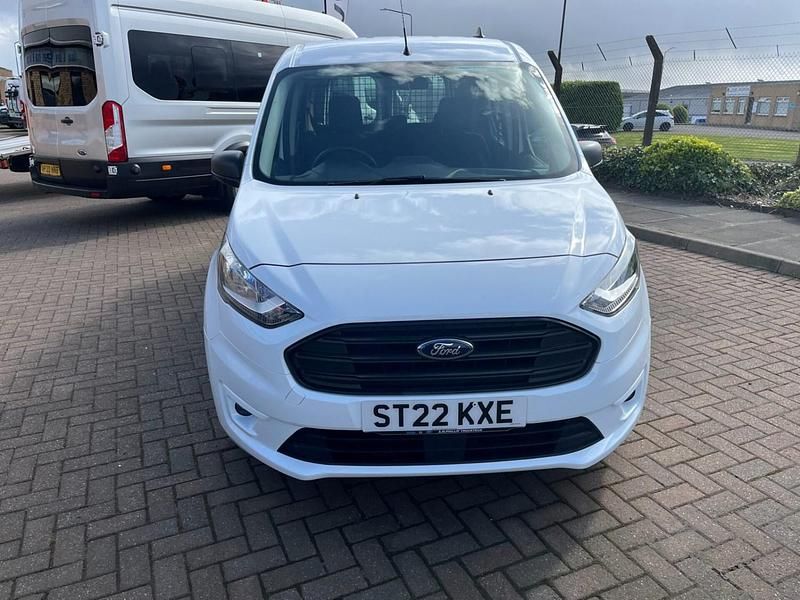 Used Ford Transit Connect Trend 100 HP (73 kW) 2022 White MPV