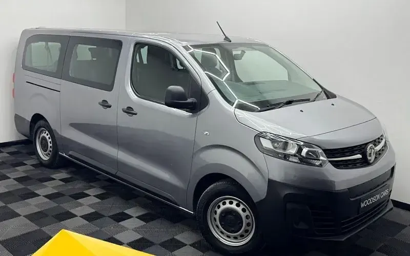 Used Vauxhall Vivaro 100 kW (136 HP) 2023 MPV