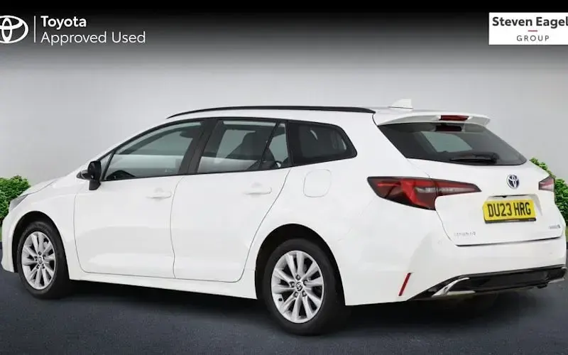 Second-hand Toyota Corolla 140 CP (102 kW) 2026 Break