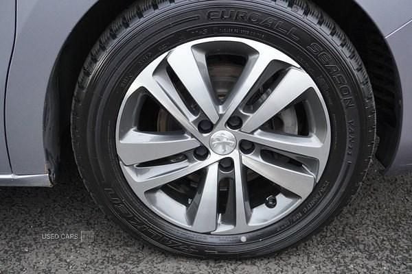 Used Peugeot Traveller Allure 2021 Grey MPV