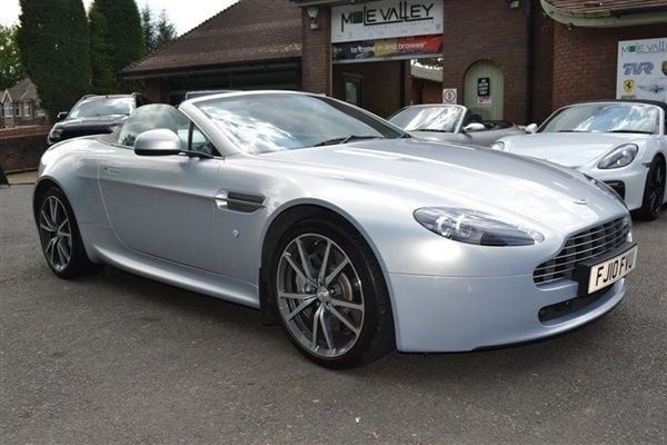 Lightning silver Used 2010 Aston Martin V8 Vantage Coupe | £39,995 (A bit pricey) - Image 1/1