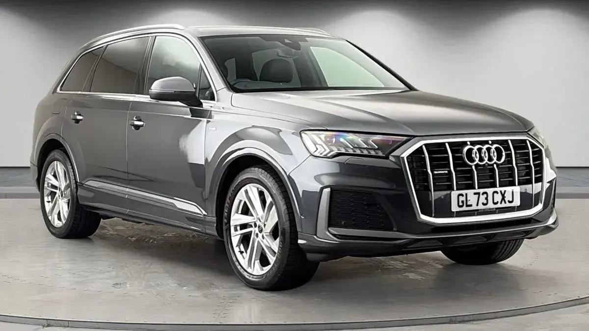 Used Audi Q7 S-Line 231 HP (169 kW) 2023 SUV