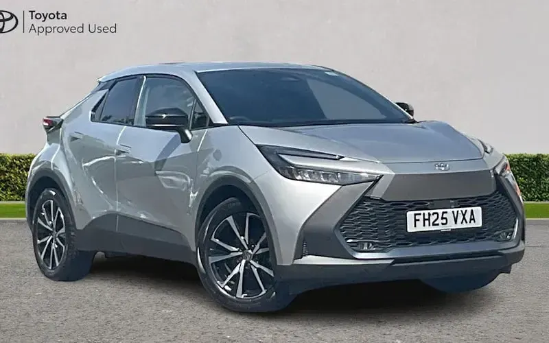 Used Toyota C-HR Design 140 HP (102 kW) 2025 SUV