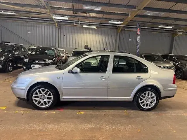 Used VW Bora Highline 130 HP (95 kW) 2005 Silver Sedan