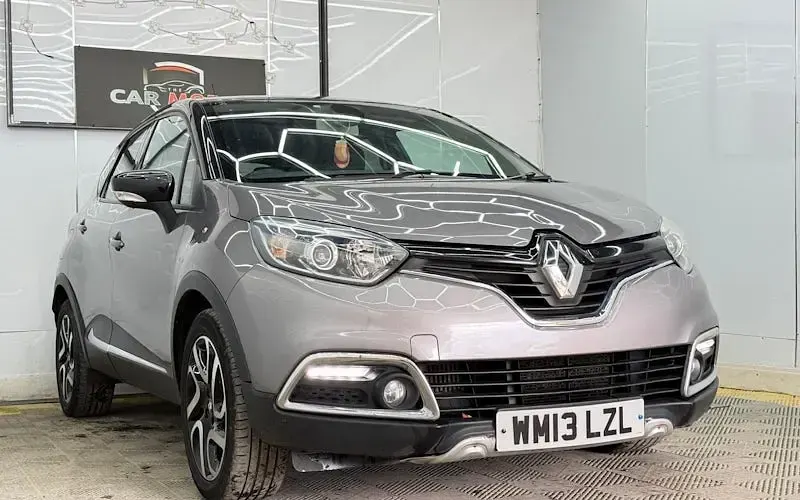 Used Renault Captur Dynamique 90 HP (66 kW) 2015 SUV