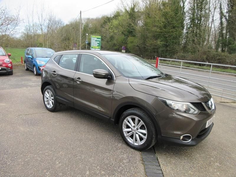 Used Nissan Qashqai Acenta 2014 Beige SUV
