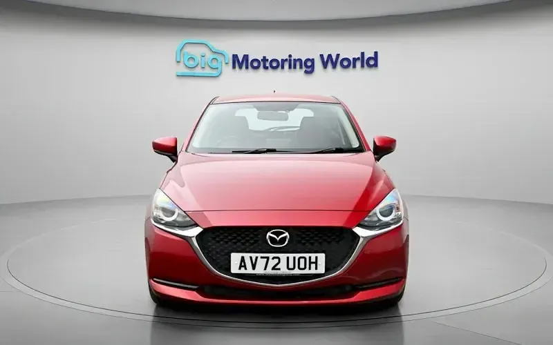 Usado Mazda 2 116 HP (85 kW) 2023 Vermelho Citadino