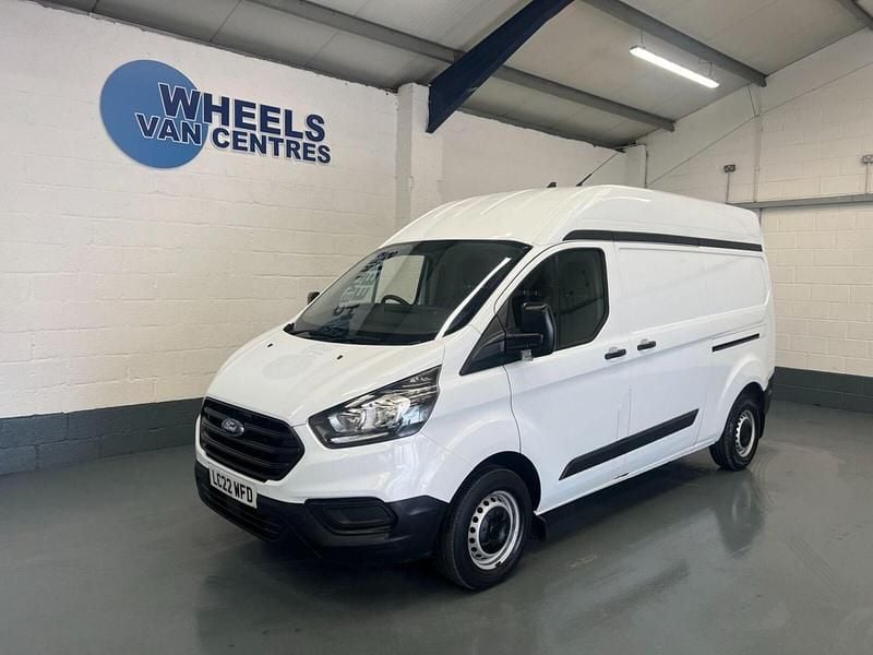 White Used 2022 Ford Transit Custom S | £11,790 (Good price) - Image 1/4