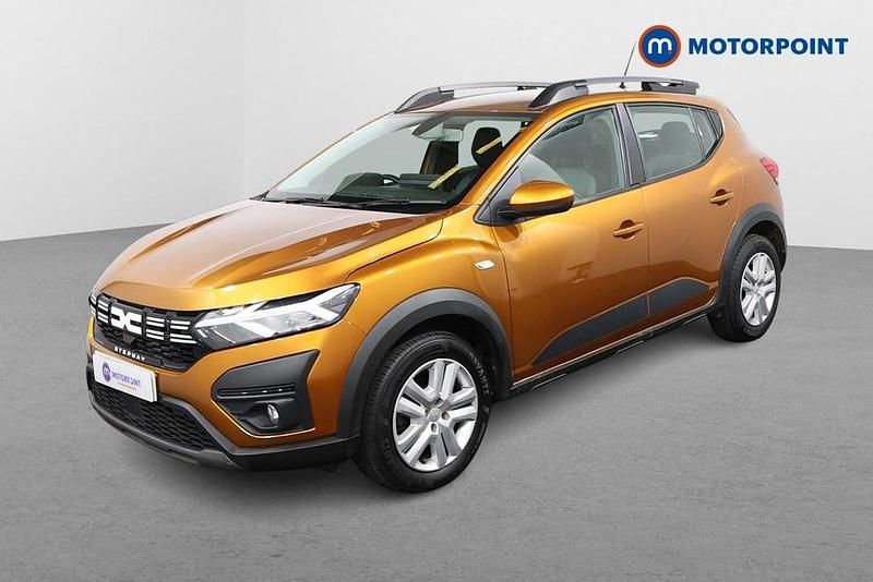 Used Dacia Sandero Expression 2023 Orange Hatchback