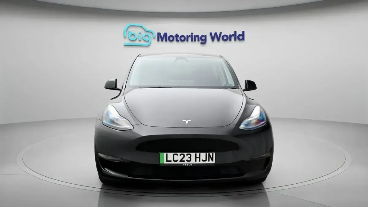 Used Tesla Model Y Long Range AWD 378 kW (514 HP) 2023 Black SUV