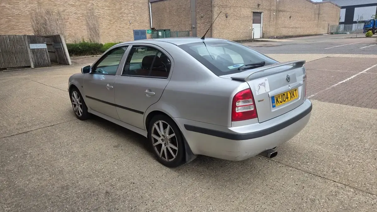 Used Skoda Octavia RS 180 HP (132 kW) 2004 Silver Hatchback