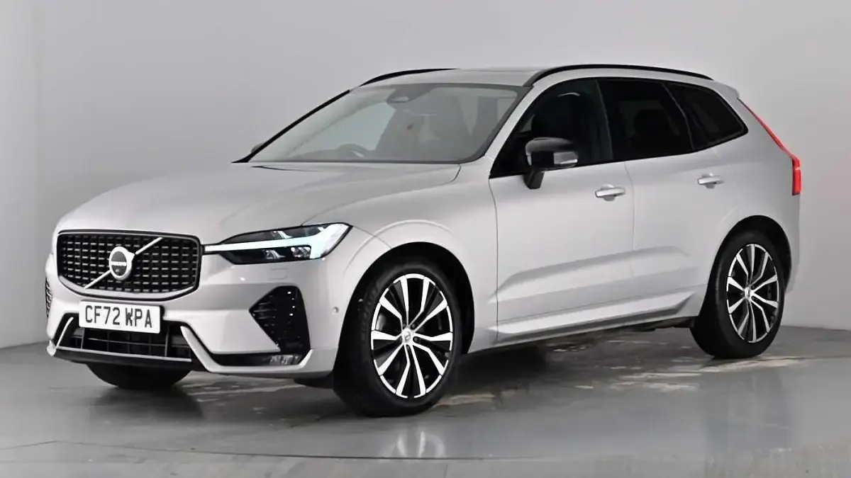 Second-hand Volvo XC60 Ultimate 250 CP (183 kW) 2023 Argintiu SUV