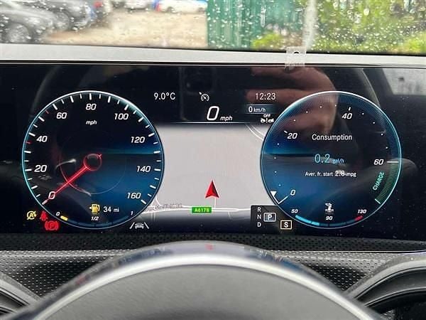 Used Mercedes CLA180 AMG Line Premium 134 HP (98 kW) 2023 White Sedan