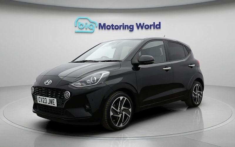 Used Hyundai i10 Premium 84 HP (61 kW) 2023 Black Hatchback