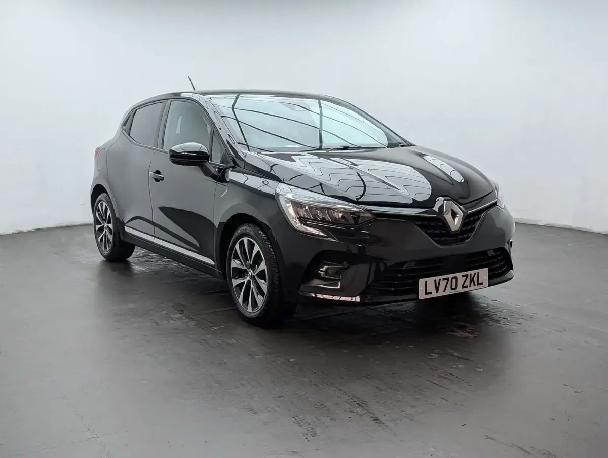 Used Renault Clio Iconic 100 HP (73 kW) 2021 Black Hatchback