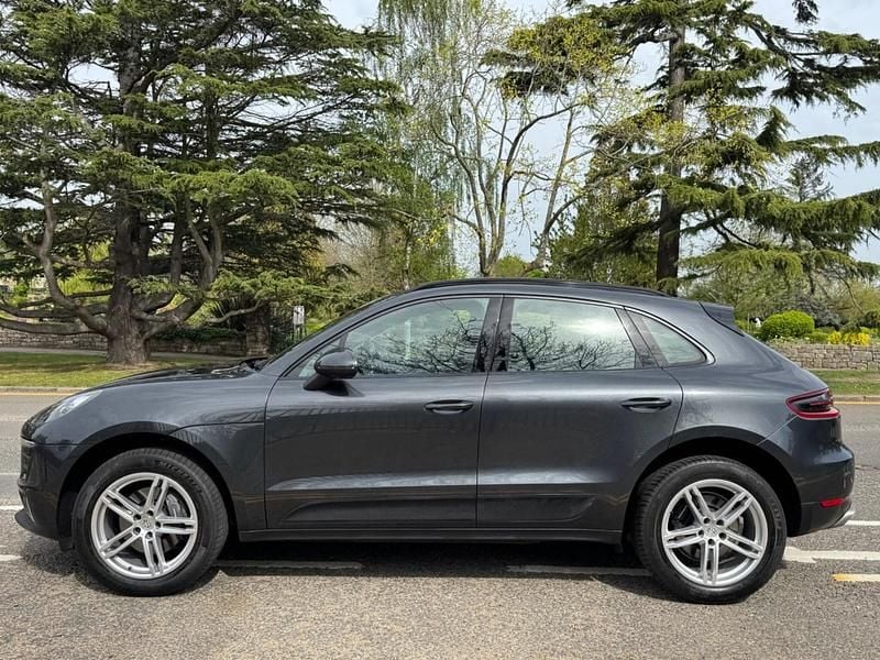 Begagnad Porsche Macan 2018 Grå SUV