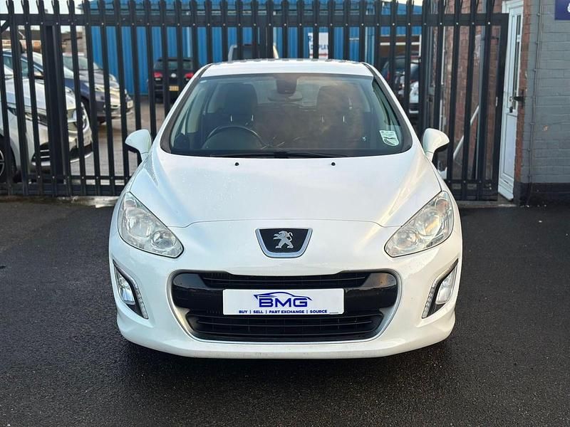 Used Peugeot 308 Active 2013 White Hatchback