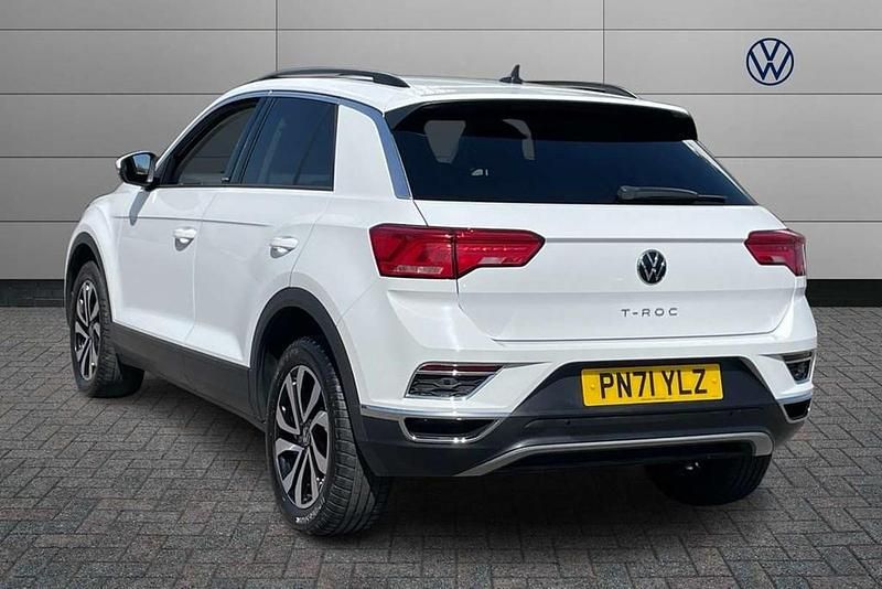 Usado VW T-Roc Active 110 HP (80 kW) 2021 Branco SUV