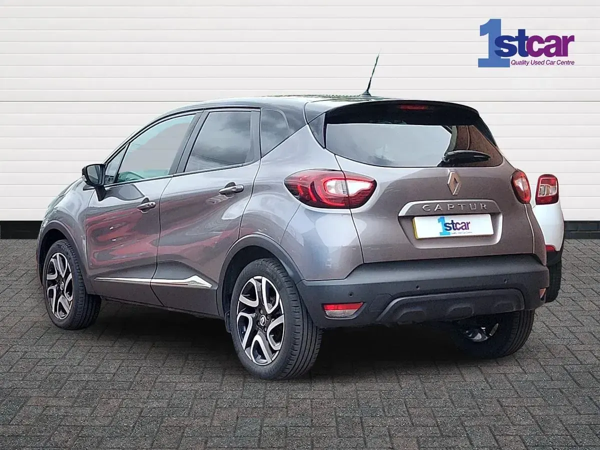 Used Renault Captur Iconic 88 HP (64 kW) 2019 Grey/black SUV