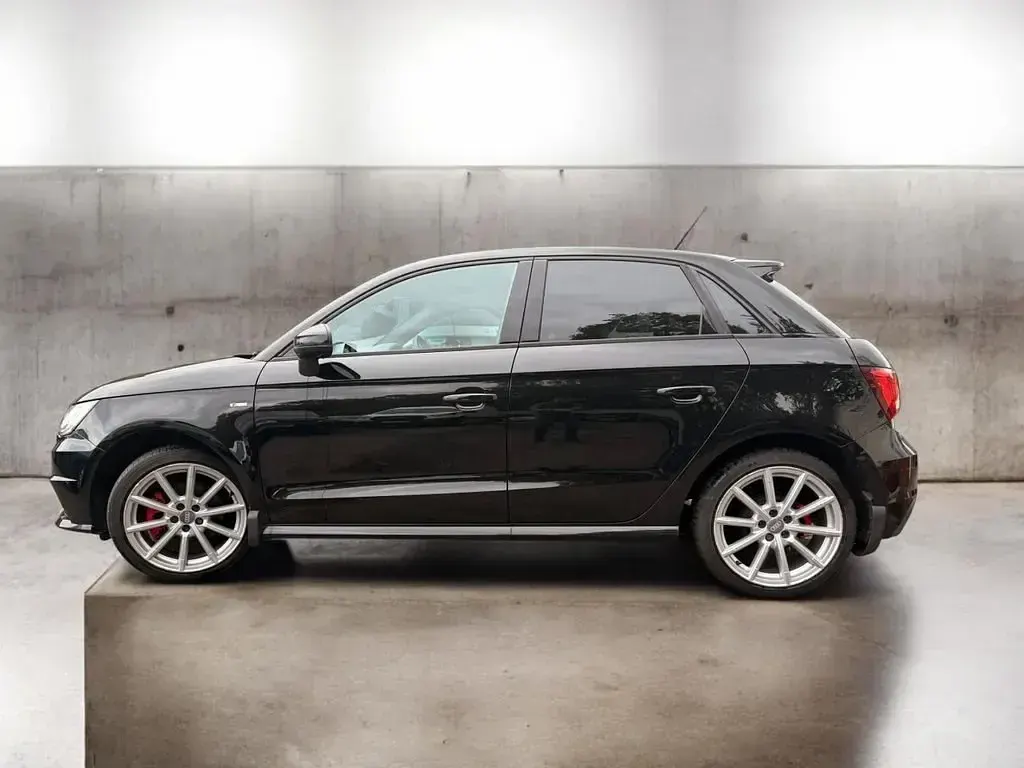 Usado Audi A1 Sportback S-Line 116 HP (85 kW) 2015 Preto Citadino