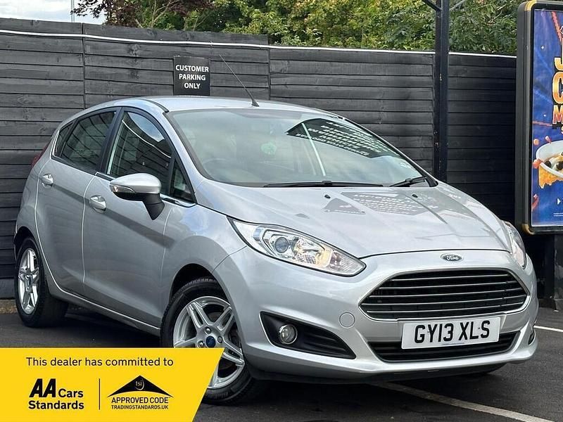 Silver Used 2013 Ford Fiesta Zetec Hatchback | £2,899 (Fair price) - Image 1/4