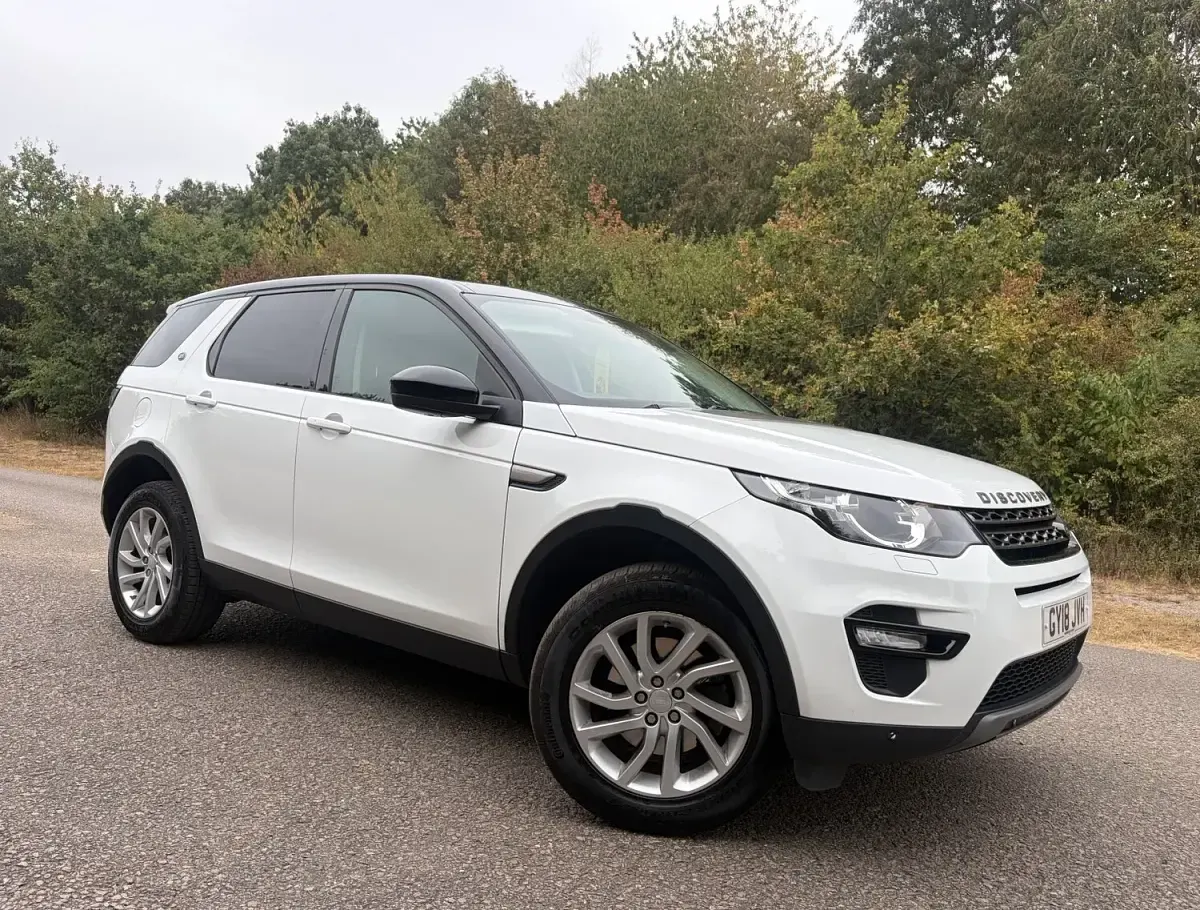 Used Land Rover Discovery Sport SE 2018 White SUV