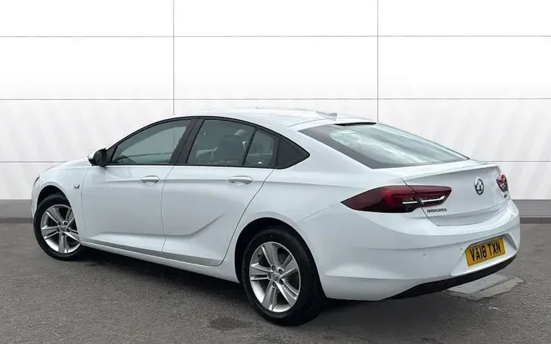 Used Vauxhall Insignia Design Edition 165 HP (121 kW) 2020 Hatchback